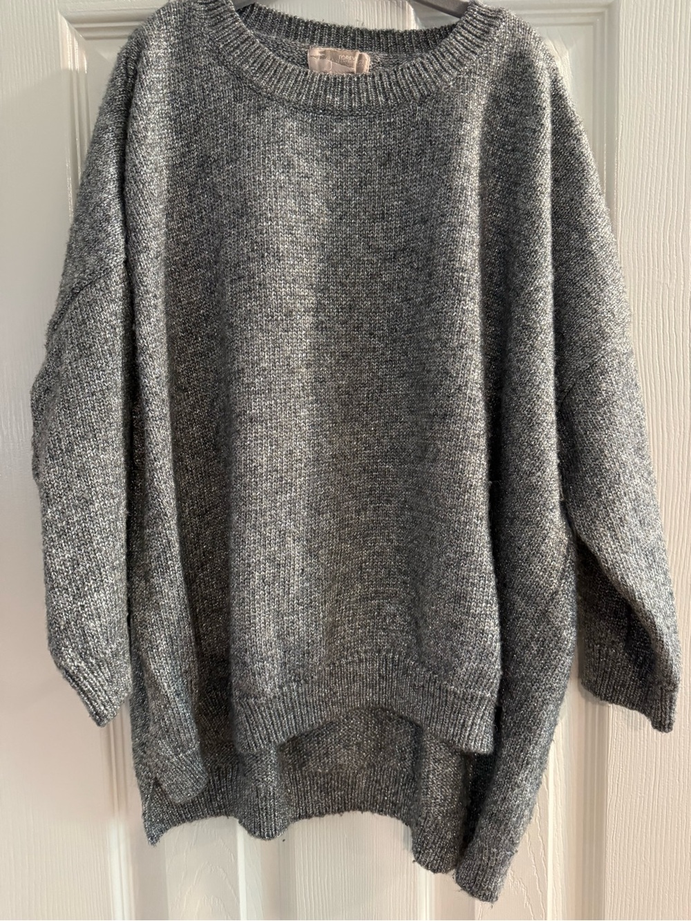 High-low Women's Gray shimmer Knit Sweater- M